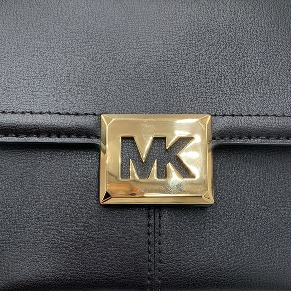 MICHAEL KORS SONIA SMALL SHOULDER XBODY BLACK COLOR - Picture 16 of 16